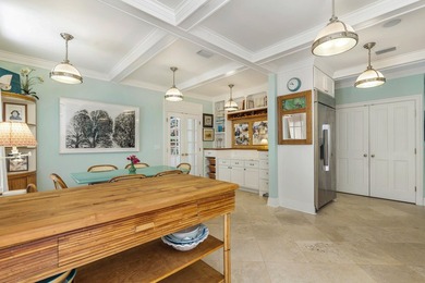 Wonderful Palm Beach cottage on a 14,029 SF lot on Garden Road - photo 11