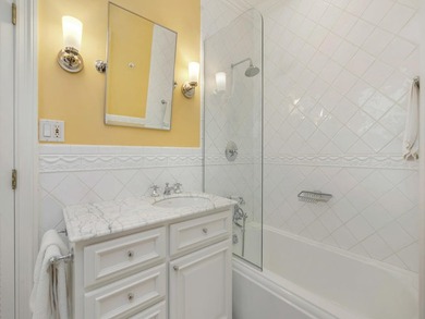 Wonderful Palm Beach cottage on a 14,029 SF lot on Garden Road - photo 16
