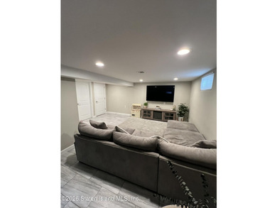 Welcome to this beautifully renovated 3-bedroom ranch that - photo 23
