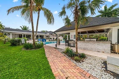 This spectacular house of almost 5 acres offers an experience - photo 33