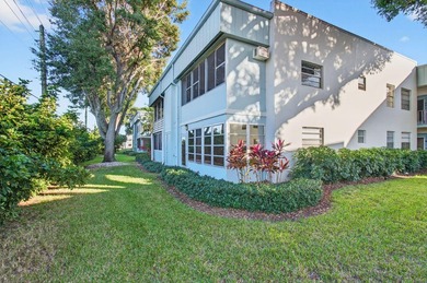 Completely Renovated 2/2 Ground-Floor Condo in Kings Point! - photo 42