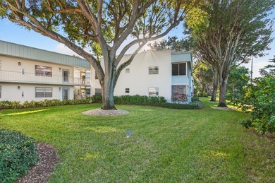 Completely Renovated 2/2 Ground-Floor Condo in Kings Point! - photo 46