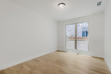Gorgeous 2-story design from American Legend Homes featuring 4 - photo 6
