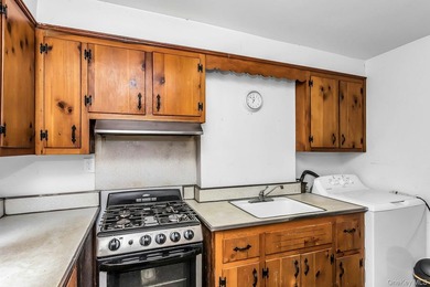 BEST PRICED HOME IN WHITESTONE!!!! Opportunity knocks on this - photo 9