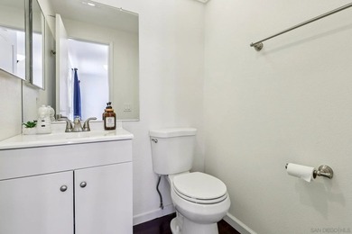 Bright and beautifully maintained townhome in the heart of - photo 11