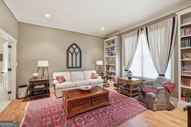 This spectacular 3,030-square-foot, 4-bedroom, 4-bathroom lake - photo 18