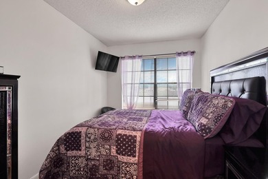 This charming lakefront 3-bedroom, 2.5-bath townhouse is ready - photo 19