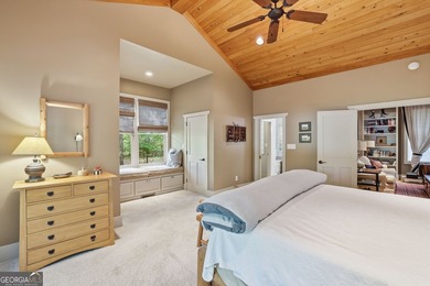 This spectacular 3,030-square-foot, 4-bedroom, 4-bathroom lake - photo 20