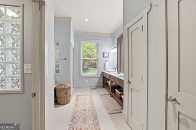 This spectacular 3,030-square-foot, 4-bedroom, 4-bathroom lake - photo 21