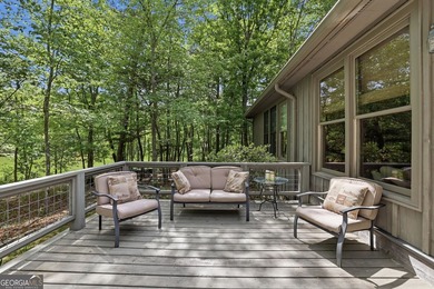 This spectacular 3,030-square-foot, 4-bedroom, 4-bathroom lake - photo 35