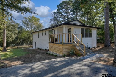 Hideaway Lake Home For Sale in Hideaway Texas