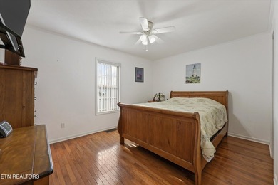 This one is priced WAY below comps, and is being sold AS IS. 637 - photo 41