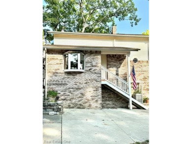 Lake Home For Sale in Lake Orion, Michigan
