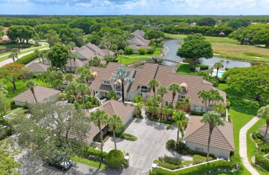 Lake Townhome/Townhouse For Sale in Wellington, Florida