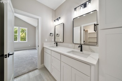 Beautiful new Traditional home backing to serene greenspace - photo 12