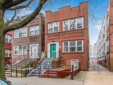 In the Williamsbridge section of the Bronx, this all brick - photo 31
