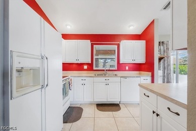 SELLER SAYS MAKE AN OFFER!! Vaulted ceilings, Main components of - photo 9