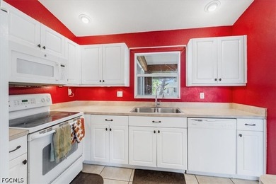 SELLER SAYS MAKE AN OFFER!! Vaulted ceilings, Main components of - photo 10