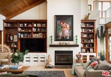 (private lake, pond, creek) Home For Sale in Malibu California