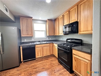 This amazing condo is located minutes from shopping, the river - photo 7