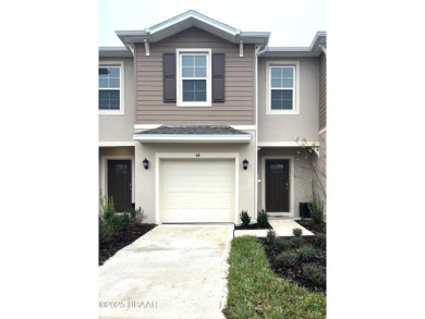 Lake Townhome/Townhouse For Sale in Port Orange, Florida