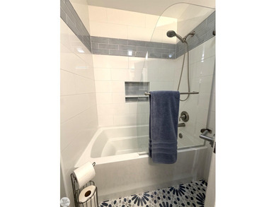 Fort Gratiot, Lake Huron condo. Impeccably remodeled condo in - photo 12