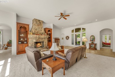 Tucked away at the end of a quiet private lane, this beautifully