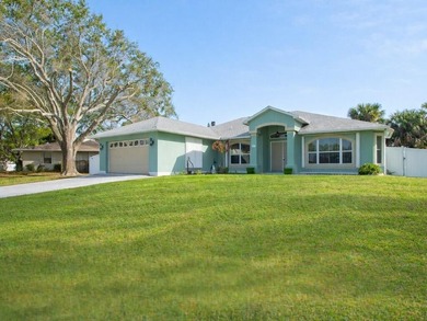 Concrete block pool home built in 2001 w/ new roof 2020, AC 2021 - photo 24