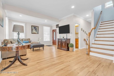 Welcome to this stunning, fully updated water view retreat in - photo 8