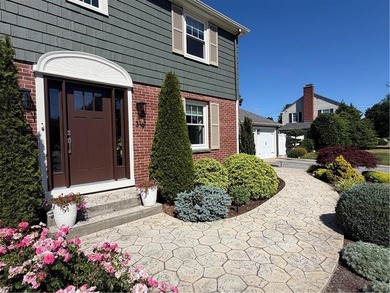 Stunning Turn-Key Colonial ideally located in Governor Francis - photo 5