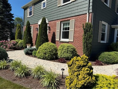 Stunning Turn-Key Colonial ideally located in Governor Francis - photo 6