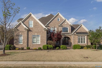 Custom 5BR/4.5BA home on a quiet cul-de-sac with hardwood floors - photo 1