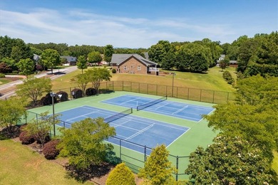 Nice building lot located in a Lake Keowee community. Gentle - photo 11