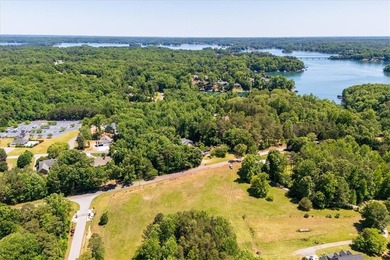 Nice building lot located in a Lake Keowee community. Gentle - photo 13