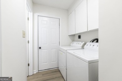 Some homes simply make life easier, and 113 Shadow Lane is one - photo 17