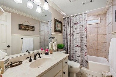 Enjoy lake living on Lake Harding with this 3 bedroom, 2 - photo 24