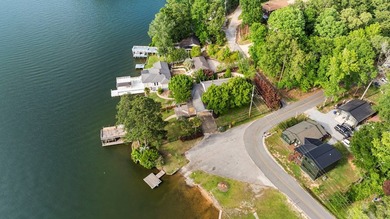 Enjoy lake living on Lake Harding with this 3 bedroom, 2 - photo 25