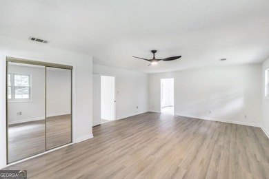 Some homes simply make life easier, and 113 Shadow Lane is one - photo 26