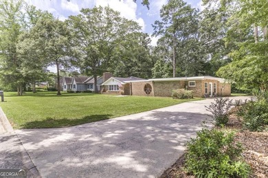 Some homes simply make life easier, and 113 Shadow Lane is one - photo 39