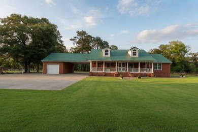 Welcome to peaceful country living at 6652 Old Mullins Rd in - photo 1