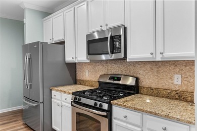 Welcome to 1736 Towne Street, a beautifully maintained - photo 9