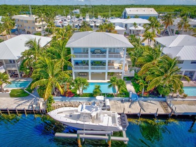Port Largo Waterfront Paradise Located in one of Key Largo's - photo 1