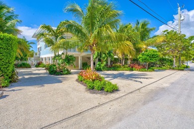 Port Largo Waterfront Paradise Located in one of Key Largo's - photo 7