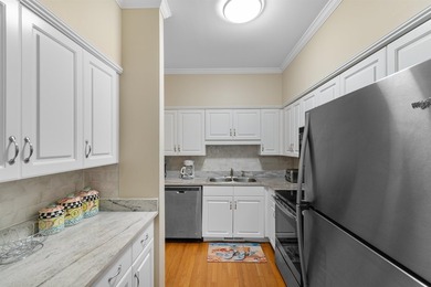 Welcome to this beautifully furnished 3-bedroom, 3-bath villa - photo 8