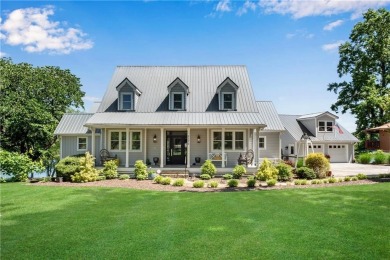 Lake Home For Sale in Hiawassee, Georgia