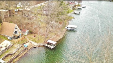 Holiday Lake Home For Sale in Brooklyn Iowa