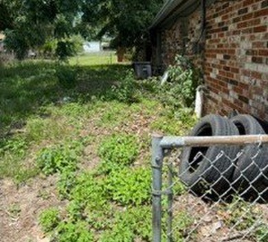 Great investment home, home on inside is ready to rent or live - photo 17