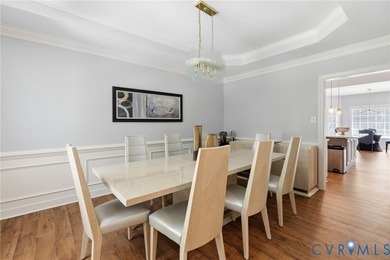 POTENTIAL 1ST FLOOR BEDROOM. Beautifully RENOVATED home - photo 20
