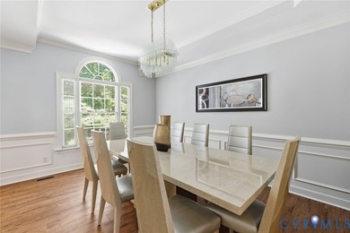POTENTIAL 1ST FLOOR BEDROOM. Beautifully RENOVATED home - photo 21