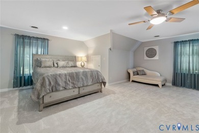 POTENTIAL 1ST FLOOR BEDROOM. Beautifully RENOVATED home - photo 29